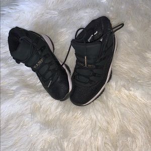 Jordan heiress 11 black